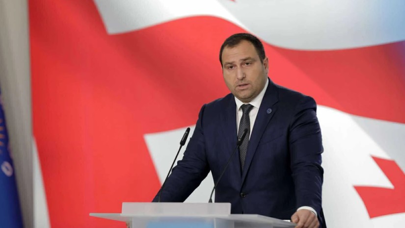 ირაკლი კირცხალია