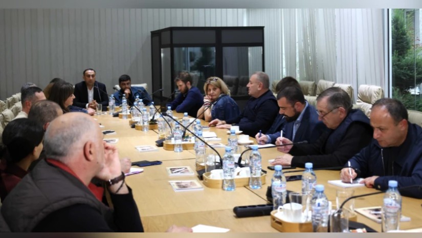 ლაშა ავალიანი
