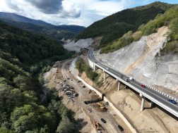 The modernization of the remaining 4 km of the Rikoti highway is actively
