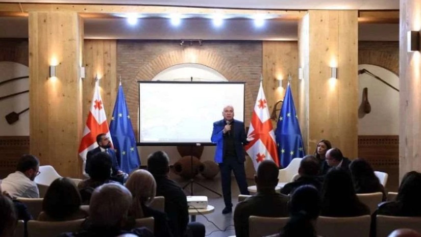 პლასტიკის ბოთლებში ჩამოსხმული სასმლის რეალიზაციის ახალი რეგულაცია მუშავდება