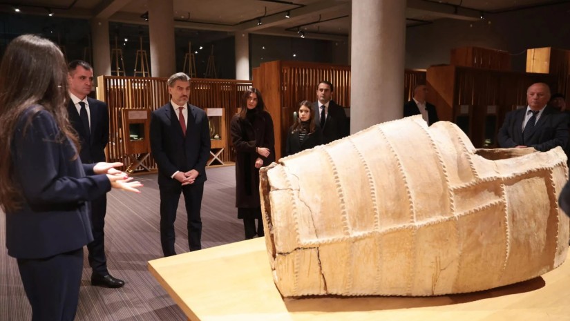 ყაველაშვილი შვილებთან ერთად ყაველაშვილი შვილებთან ერთად