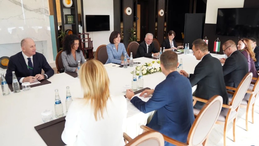 მაკა ბოჭორიშვილი პეტერ სიიარტოს შეხვდა მაკა ბოჭორიშვილი პეტერ სიიარტოს შეხვდა