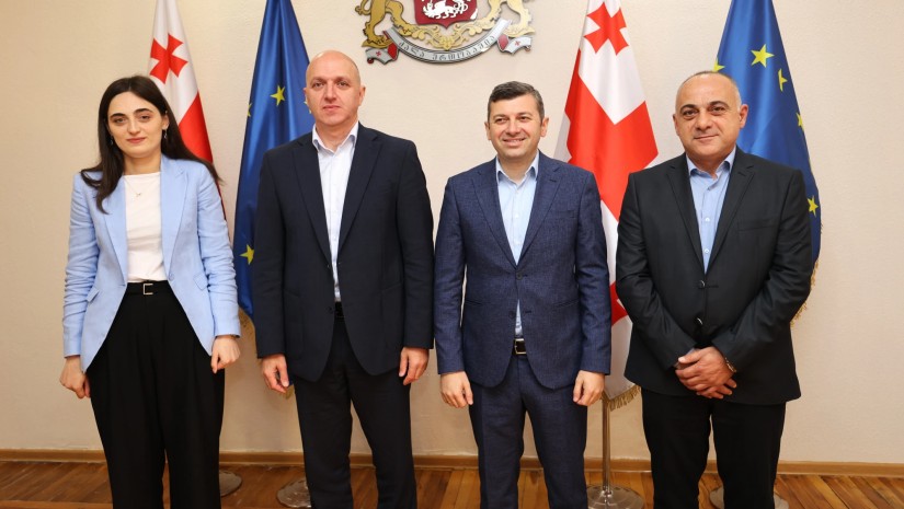 ოზურგეთის მერმა პაატა კუნჭულიამ, ახალი მოადგილეები დანიშნა  ოზურგეთის მერმა პაატა კუნჭულიამ, ახალი მოადგილეები დანიშნა