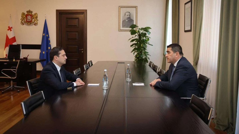 შალვა პაპუაშვილი ლევან იოსელიანს შეხვდა