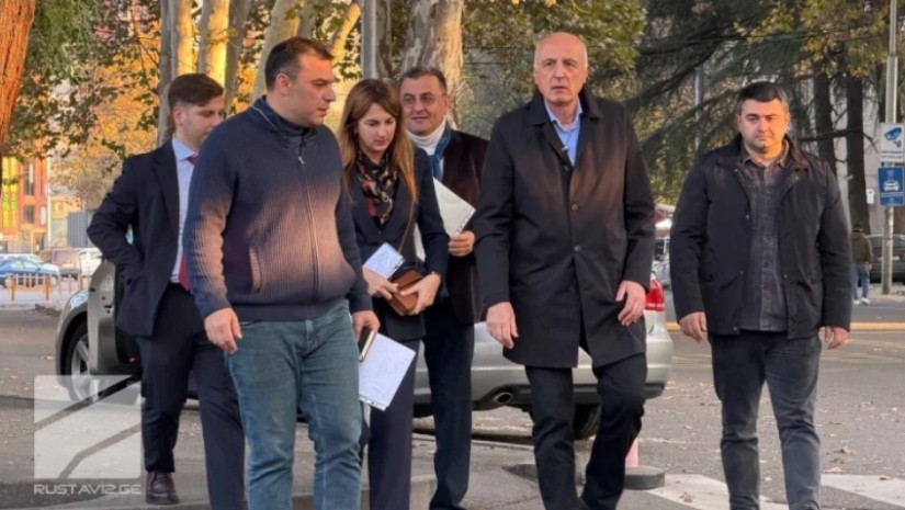 ბადრი ჯაფარიძისთვის ბრალის წარდგენა მიმდინარეობს