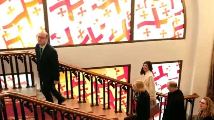 პარლამენტი