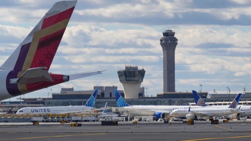 ფრენები გადაიდო