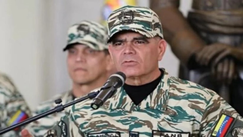 ვენესუელის თავდაცვის მინისტრი - ჩვენ გვიყვარს მშვიდობა, არ გვინდა ომი, მაგრამ ვენესუელას თუ შეეხებიან, აქ ნახავთ ხალხს, რომლებსაც გადაწყვეტილი აქვთ, დაიცვან სამშობლო სიკვდილამდე