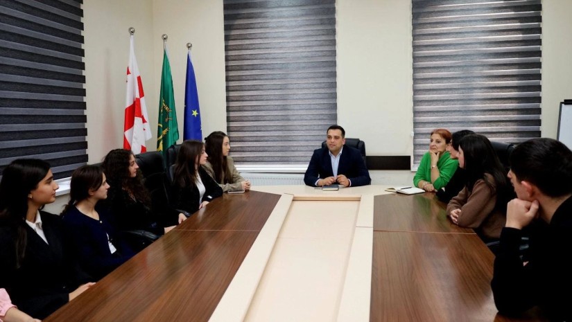  ვარლამ წიკლაური ახალციხის ახალგაზრდულ საბჭოს წევრებს შეხვდა