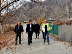 ახალციხის მუნიციპალიტეტის სოფელ წნისში შიდა გზები ეწყობა