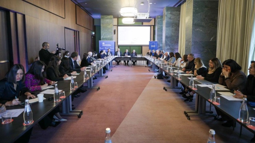 დემოგრაფიული პოლიტიკისა და მრავალშვილიანი ოჯახების სოციალური მდგომარეობის გაუმჯობესების მიზნით, სამუშაო შეხვედრა გაიმართა 