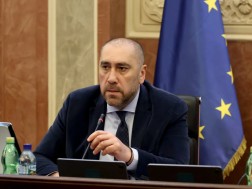 ზურაბ აბაშიძე 