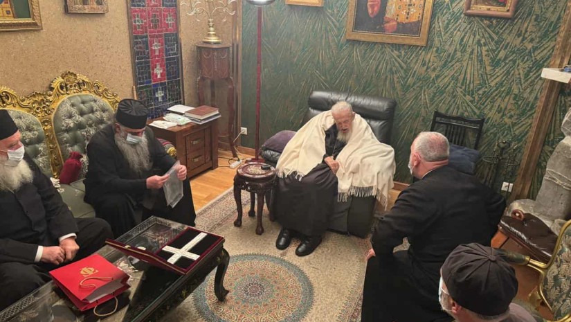 პატრიარქი და მღვდლები