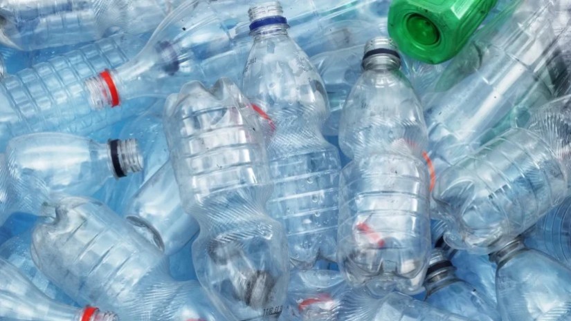 პლასტმასის ბოთლი