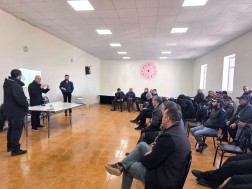  შალვა კიკნაველიძემ ჰიდროელექტროსადგურების მშენებლობის გარემოზე ზემოქმედების შეფასების ანგარიში ადგილობრივ მოსახლეობას წარუდგინა