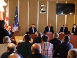 ოზურგეთის მერმა, ადმინისტრაციულ ერთეულებში მერის წარმომადგენლებთან სამუშაო შეხვედრა გამართა