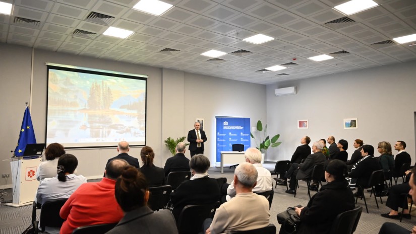 მიხეილ სარჯველაძემ, სამედიცინო სექტორის წარმომადგენლებთან ერთად, სისხლისა და მისი კომპონენტების ხარისხისა და უსაფრთხოების კანონთან დაკავშირებული სამართლებრივი აქტები განიხილა