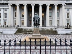 აშშ-მა რუსეთის უმსხვილეს ბანკებზე დაწესებული სანქციები დროებით შეაჩერა