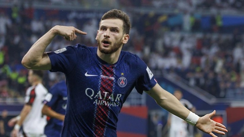  საუკეთესო მარცხენა გარემარბები | რომელ ადგილზეა კვარა Fourfourtwo-ს რეიტინგში