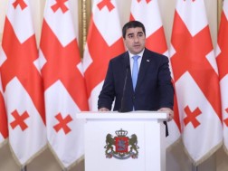 შალვა პაპუაშვილი 