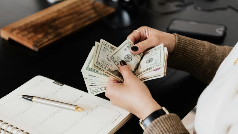 ფულის გასესხება