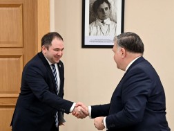 ნიკოლოზ სამხარაძე