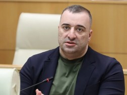 რატი იონათამიშვილი