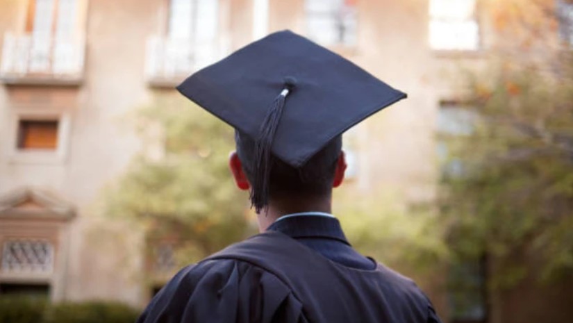 სტუდენტი