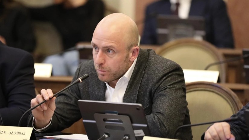 ლევან აბაშიძე