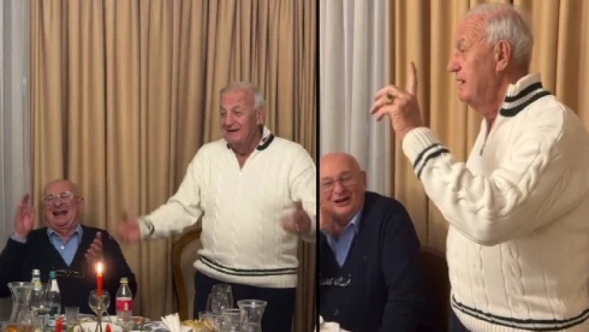 გივი სიხარულიძე