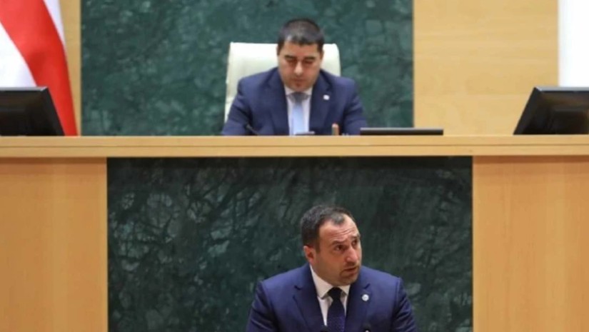 ირაკლი კირცხალია