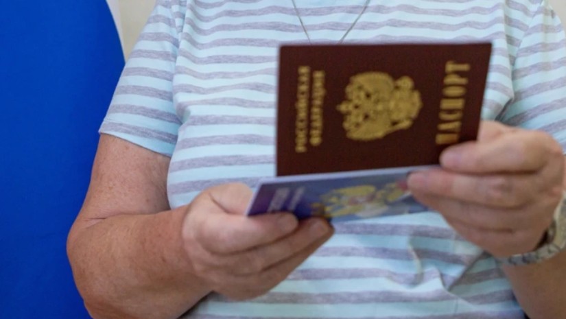 რუსული შიდა პასპორტებისა და მართვის მოწმობების გაცემა