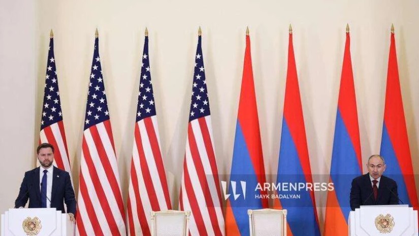 ჯეი დი ვენსი ნიკოლ ფაშინიანი