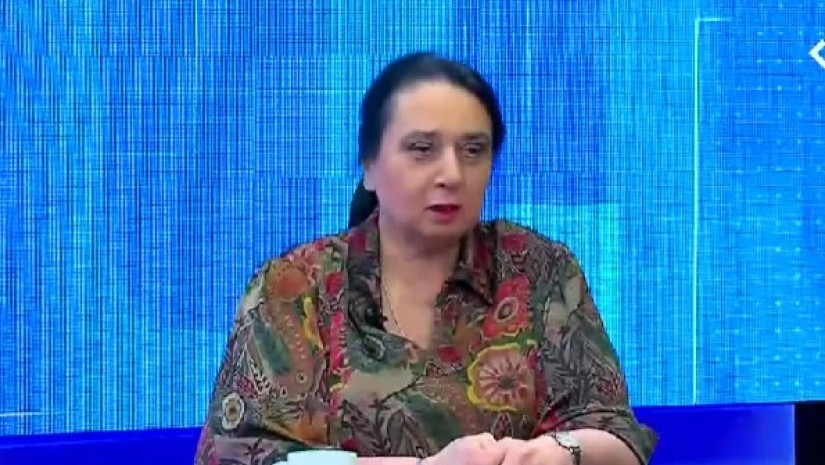 ნანა კაკაბაძე