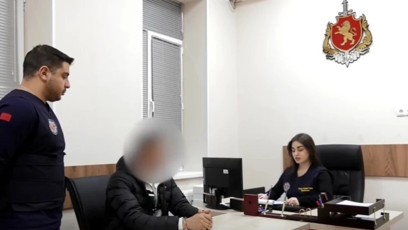 ბათუმში წითელი ცირკულარით ძებნილი პირი დააკავეს