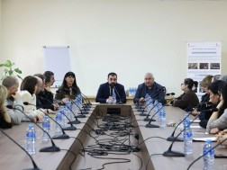 სოფლის მეურნეობის სახელმწიფო ლაბორატორიის ვეტერინარულ კლინიკების წარმომადგენლებთან სამუშაო შეხვედრა გაიმართა სოფლის მეურნეობის სახელმწიფო ლაბორატორიის ვეტერინარულ კლინიკების წარმომადგენლებთან სამუშაო შეხვედრა გაიმართა