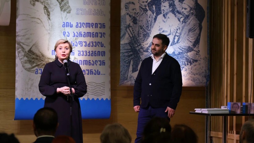 თიკა რუხაძე