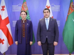 შალვა პაპუაშვილი დუნიაგოზელ გულმანოვა