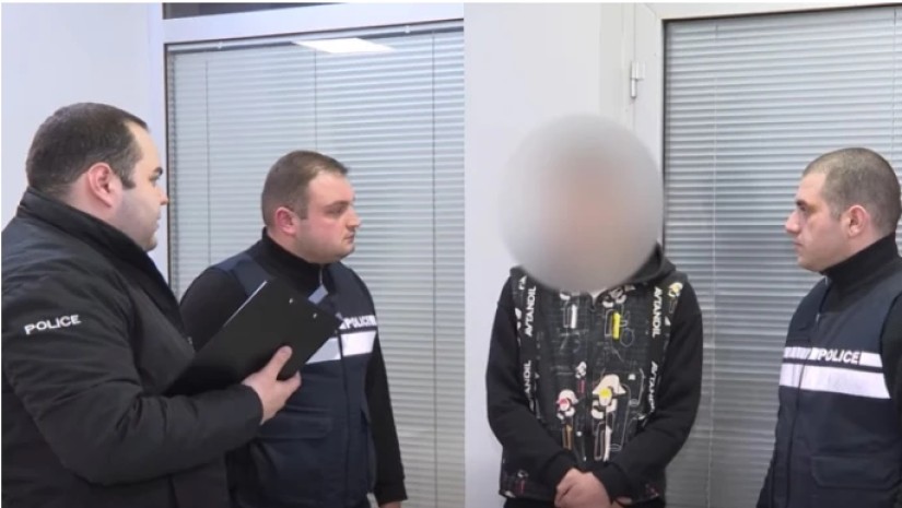 პოლიცია