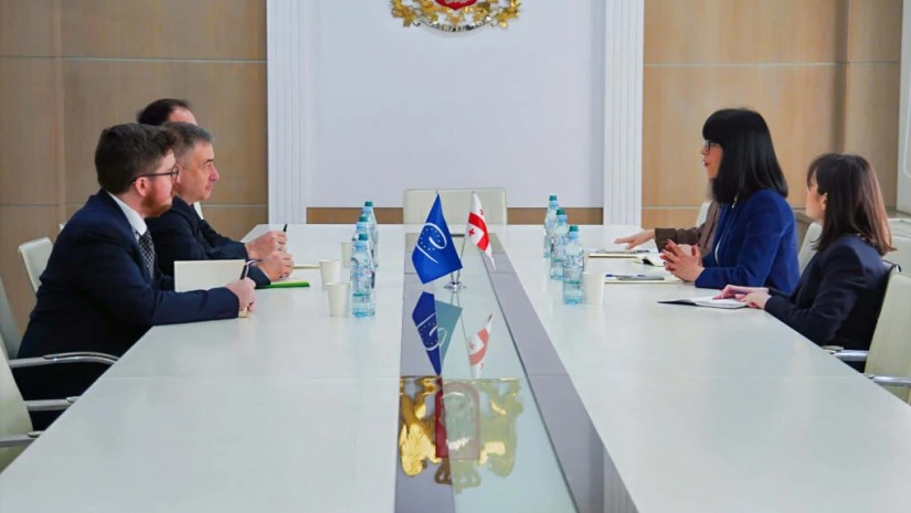 თეა ახვლედიანი