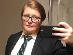 წვერიანი ქალი