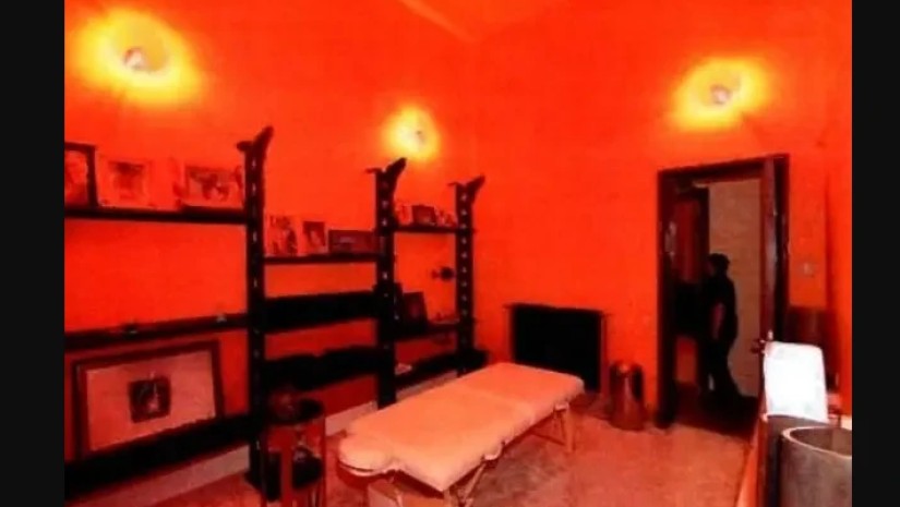 ეპშტეინის ბინა