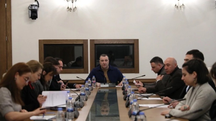 რატი იოთანამიშვილი