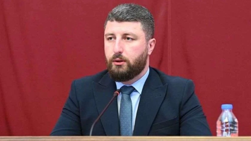 არჩილ გორდულაძე 