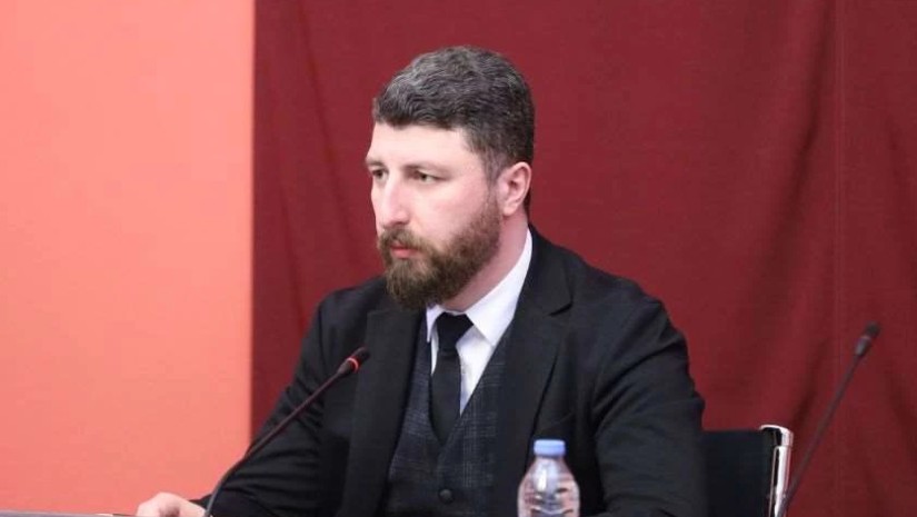 არჩილ გორდულაძე 