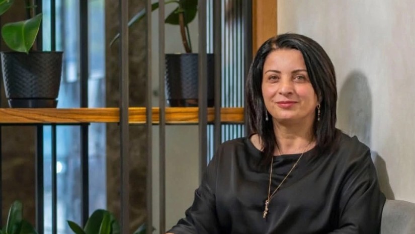 ნინო ცხვარაძე: 