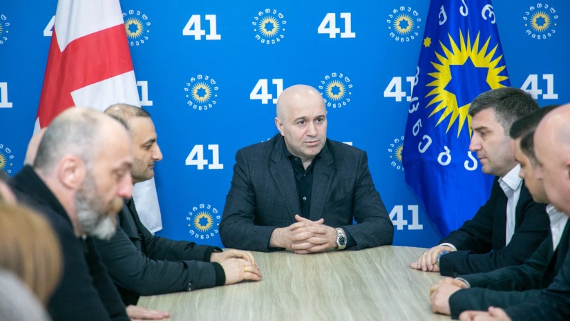 სულხან თამაზაშვილი