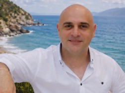 ამირან ნიკოლაიშვილი 