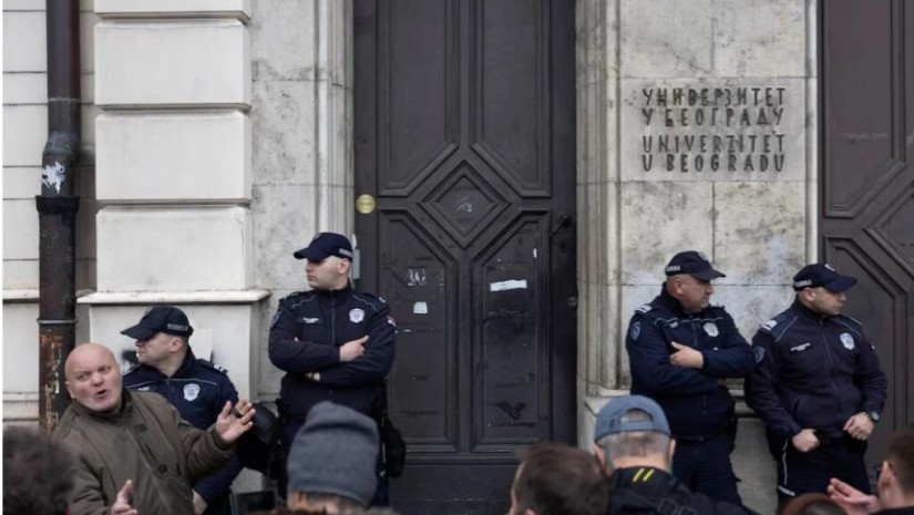 სტუდენტები