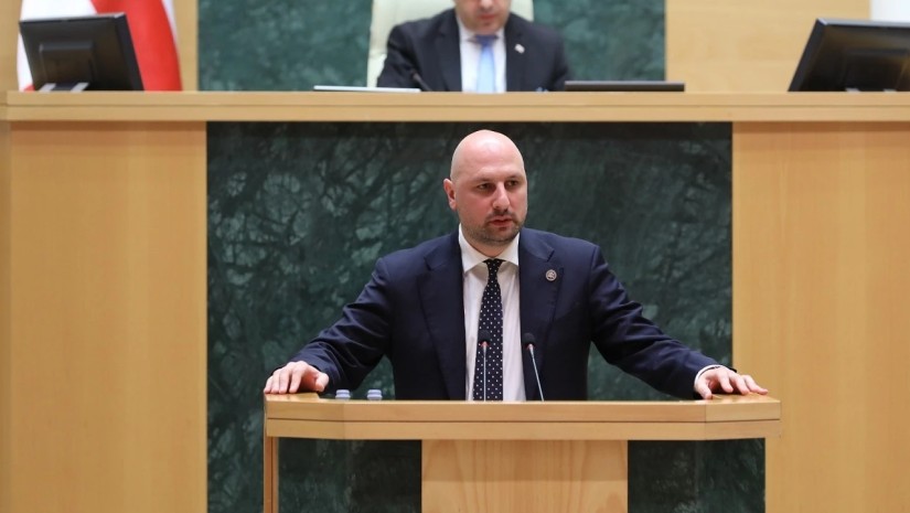 ირაკლი ხელაძე